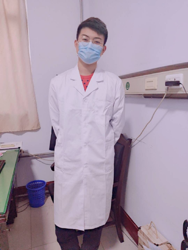 Leslie的第一张照片--枣庄认干亲服务网